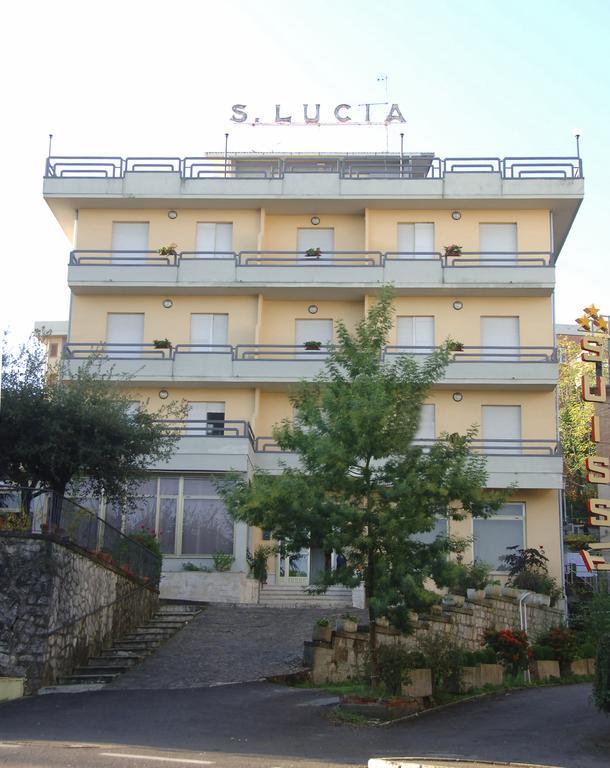 Santa Lucia Hotel Кианчано Терме Екстериор снимка