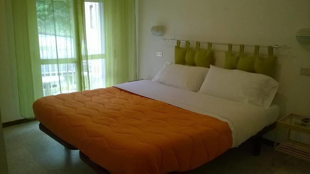 Santa Lucia Hotel Кианчано Терме Екстериор снимка